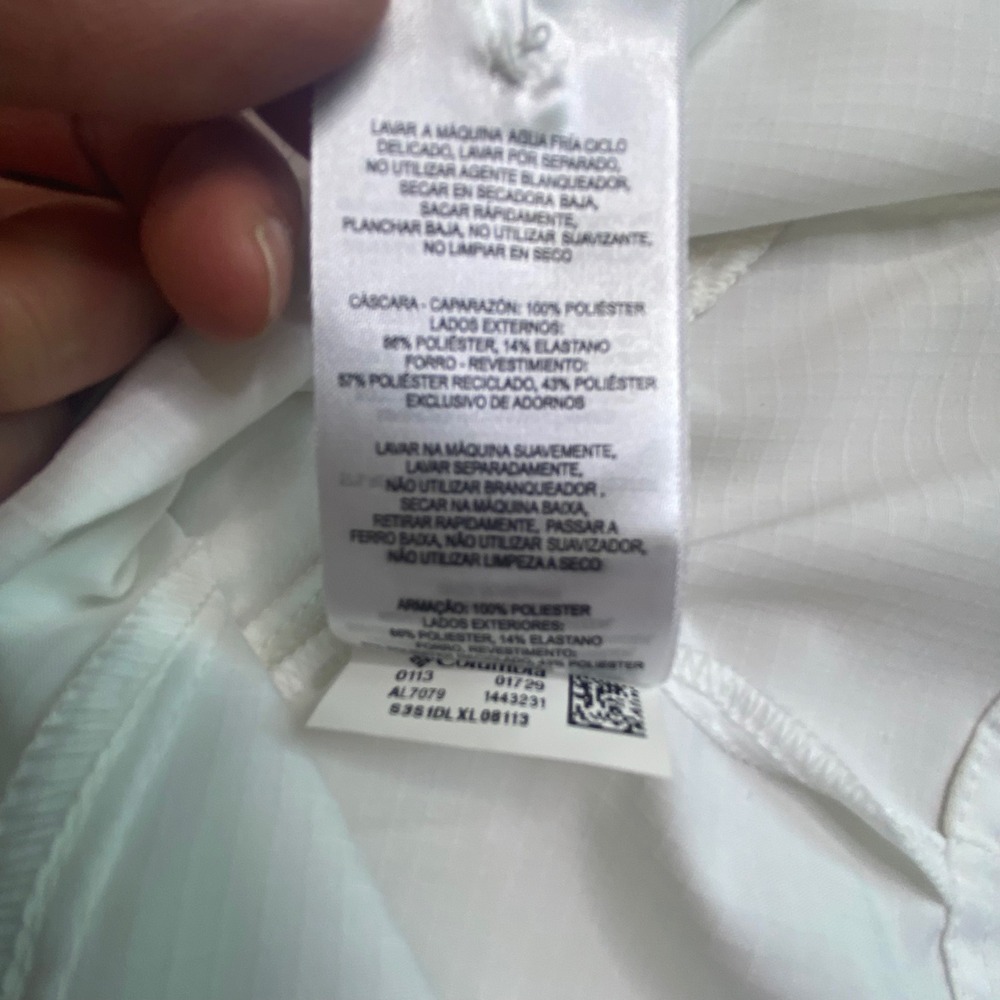 Columbia Womens M Long Sleeve White Omni-Shade Sun Protection Hiking Shirt NWOT - Picture 10 of 10